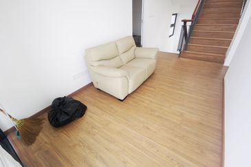 Lucent Residence @ twentyfive.7