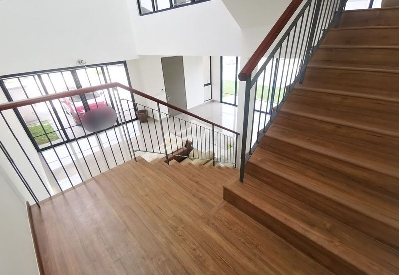 Lucent Residence @ twentyfive.7