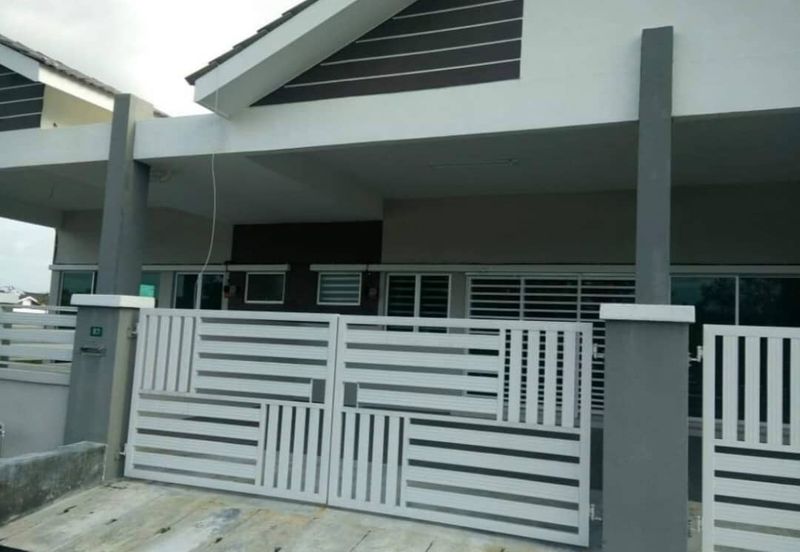 TERES SETINGKAT TAMAN TRONOH UNIVERSITI LALUAN 1