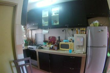 Pangsapuri Putra Damai