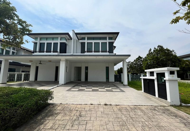 Tenderfields @ Eco Majestic