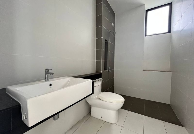 Tenderfields @ Eco Majestic