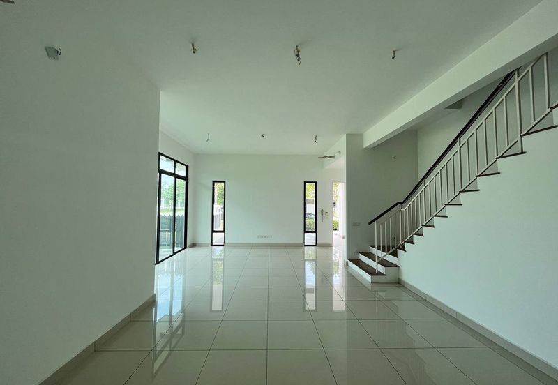 Tenderfields @ Eco Majestic