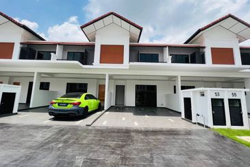 Reef Of Tropics, Setia Eco Glades