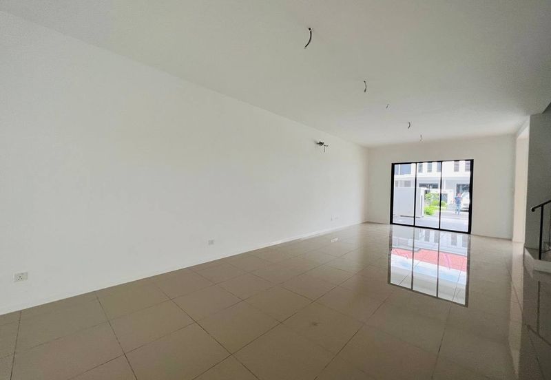 Reef Of Tropics, Setia Eco Glades