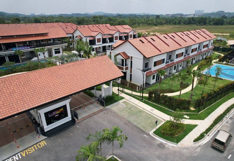 Reef Of Tropics, Setia Eco Glades