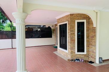 Jalan Pulai Indah 4/13