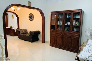 Jalan Pulai Indah 4/13