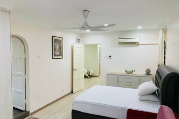 Jalan Pulai Indah 4/13