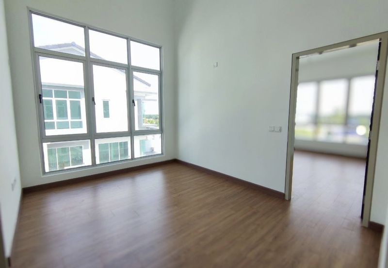 Serenia Adiva @ Serenia City