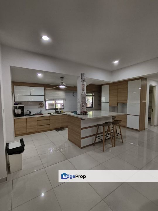  Laman Seri Renovated 3 Storey Semi-D, Seksyen 13, Shah Alam, Selangor, Shah Alam