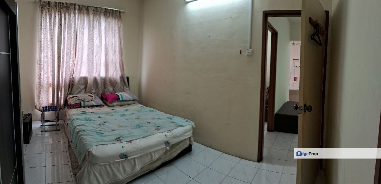 Vista Impiana Taman Bukit Serdang Seri Kembangan , Selangor, Seri Kembangan