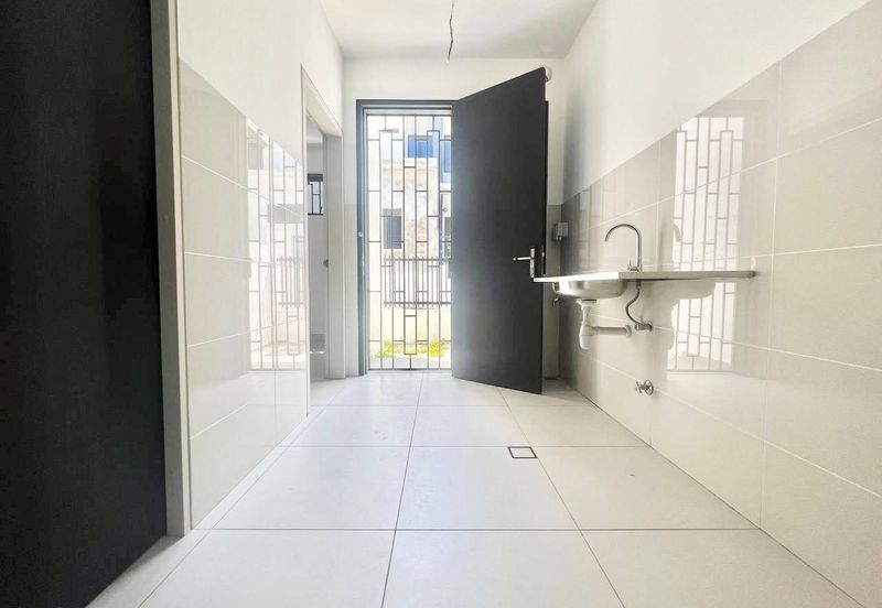 Elmina Green Three @ City of Elmina