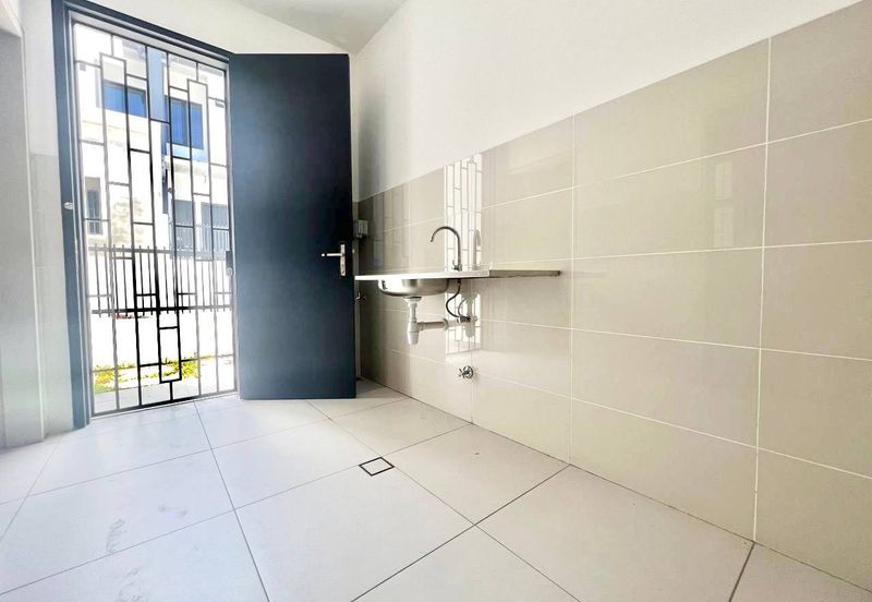 Elmina Green Three @ City of Elmina