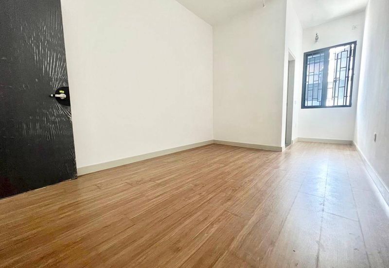 Elmina Green Three @ City of Elmina