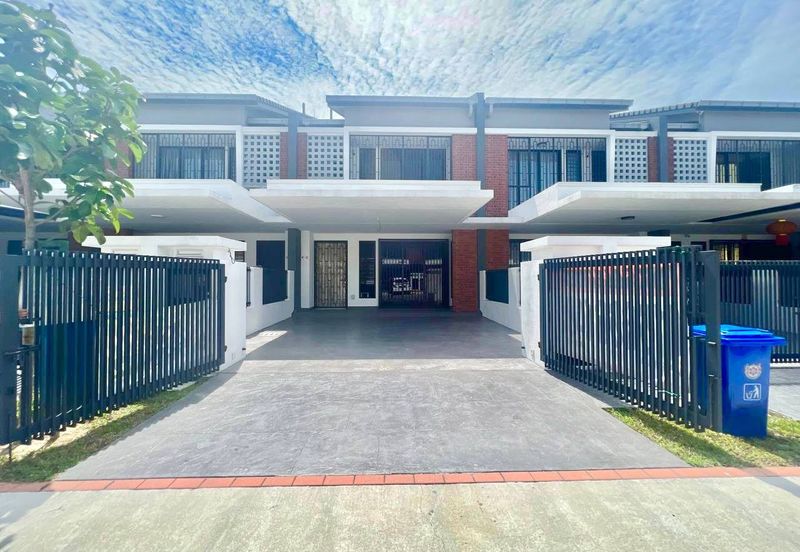 Elmina Green Three @ City of Elmina