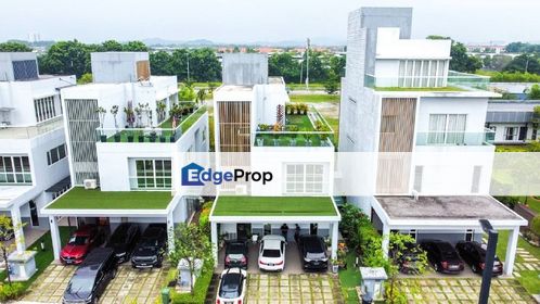  LAKEFRONT VILLA 2.5 STOREY ZERO-LOT BUNGALOW CYBERJAYA, Selangor, Cyberjaya