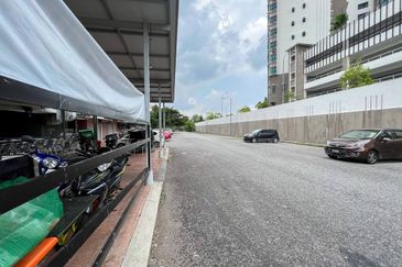 Bandar Tun Hussein Onn