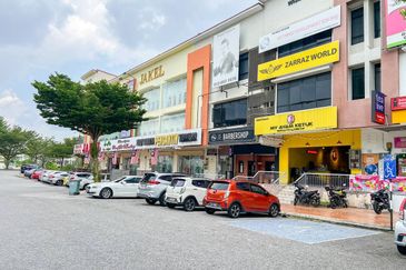 Bandar Tun Hussein Onn