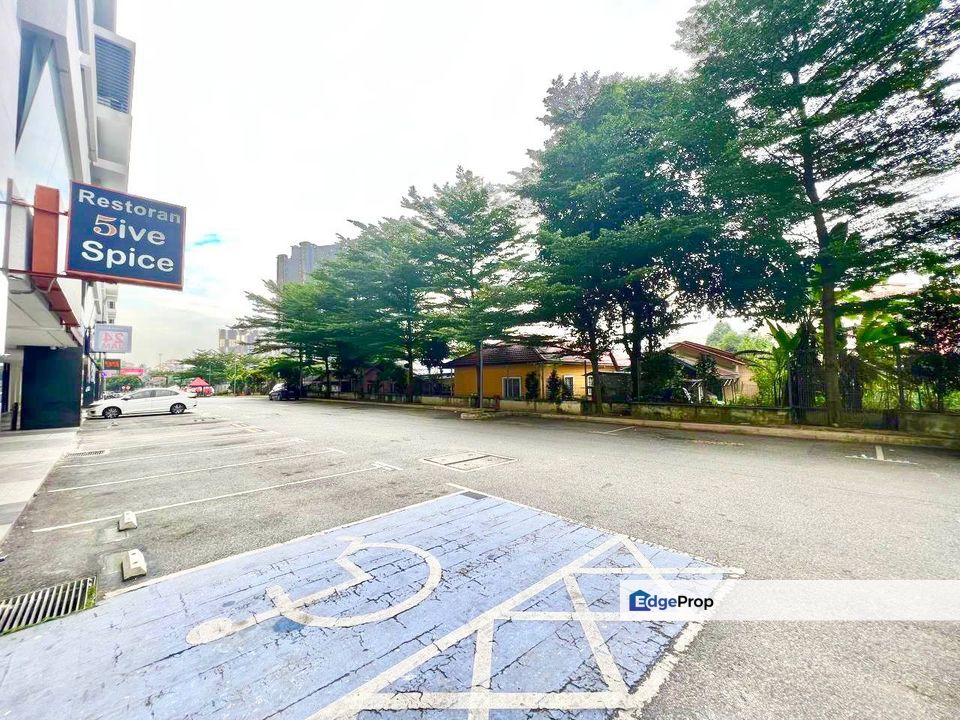  3 Storey Shoplot, KLTS (KL Traders Square) Jalan Gombak, KL, Kuala Lumpur, Gombak