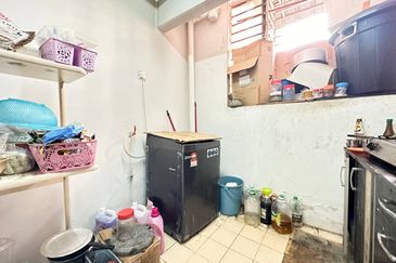 Pangsapuri Damai, Subang Bestari