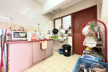 Pangsapuri Damai, Subang Bestari