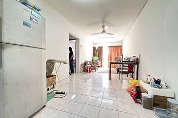 Pangsapuri Damai, Subang Bestari