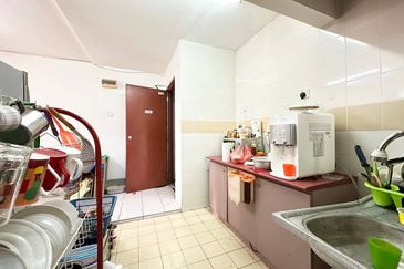 Pangsapuri Damai, Subang Bestari