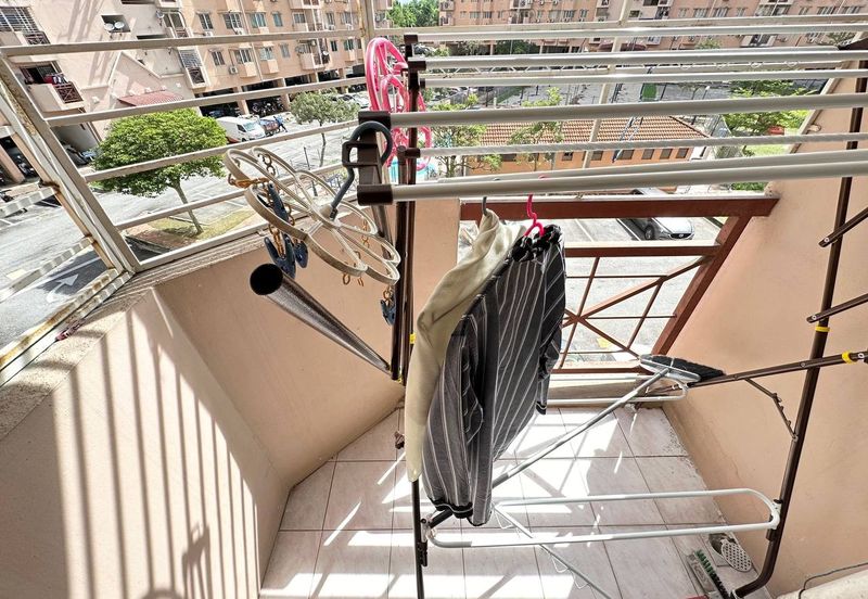 Pangsapuri Damai, Subang Bestari