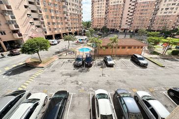 Pangsapuri Damai, Subang Bestari