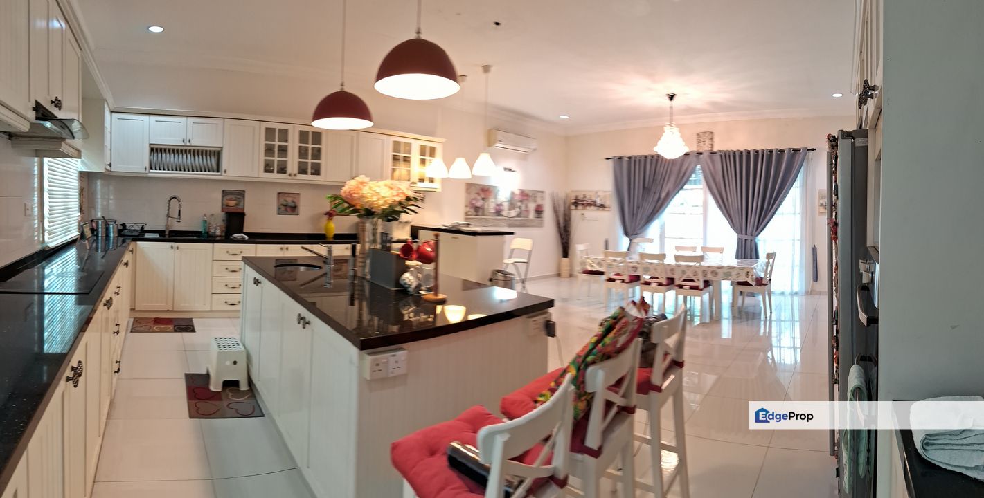 CORNER LOT EXTENDED SUPERB Taman Desa Melati Nilai, Negeri Sembilan, Nilai