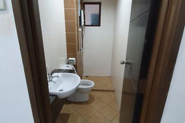 Desa Idaman Residences