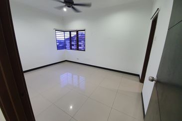 Desa Idaman Residences