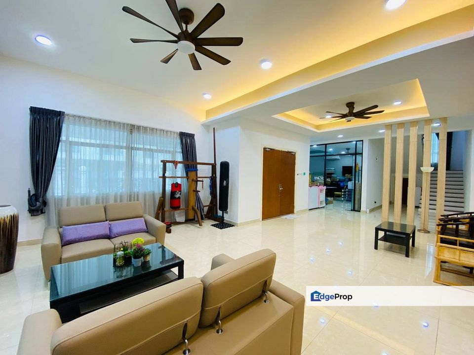 3 STOREY BUNGALOW TAMAN TAMING MUTIARA 2 BANDAR SUNGAI LONG, Selangor, Bandar Sungai Long