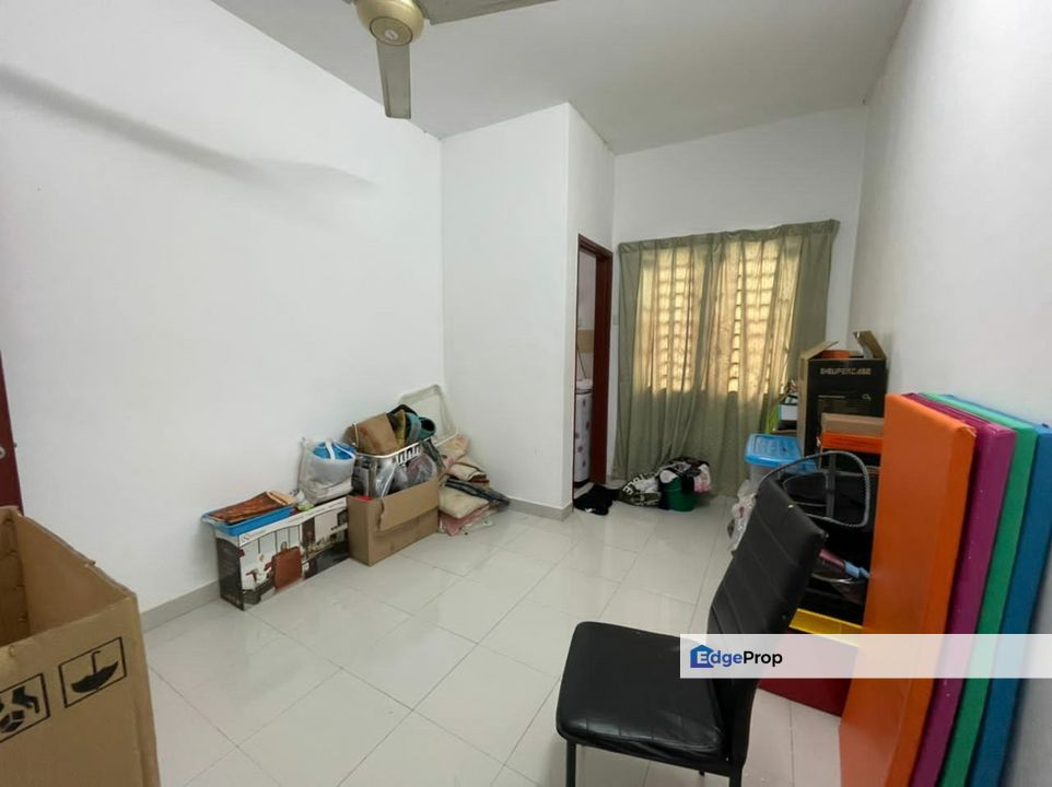  NEARBY SURAU Taman Pelangi Semenyih 2 Oakberry, Selangor, Semenyih