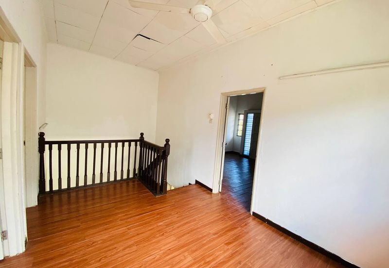 DOUBLE STOREY TERRACE ENDLOT SETIAWANGSA