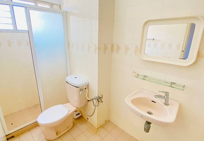 DOUBLE STOREY TERRACE ENDLOT SETIAWANGSA