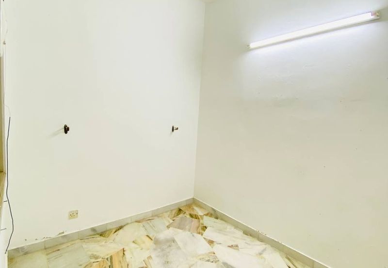 DOUBLE STOREY TERRACE ENDLOT SETIAWANGSA