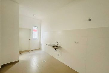 TIARA SENDAYAN (PRESINT 5)