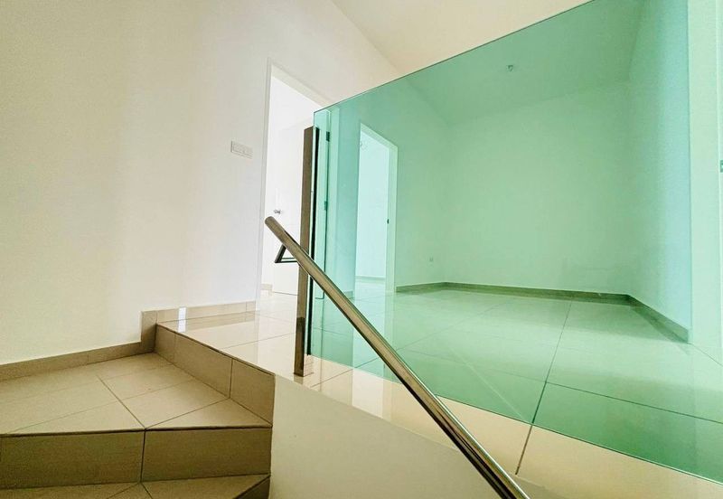 TIARA SENDAYAN (PRESINT 5)