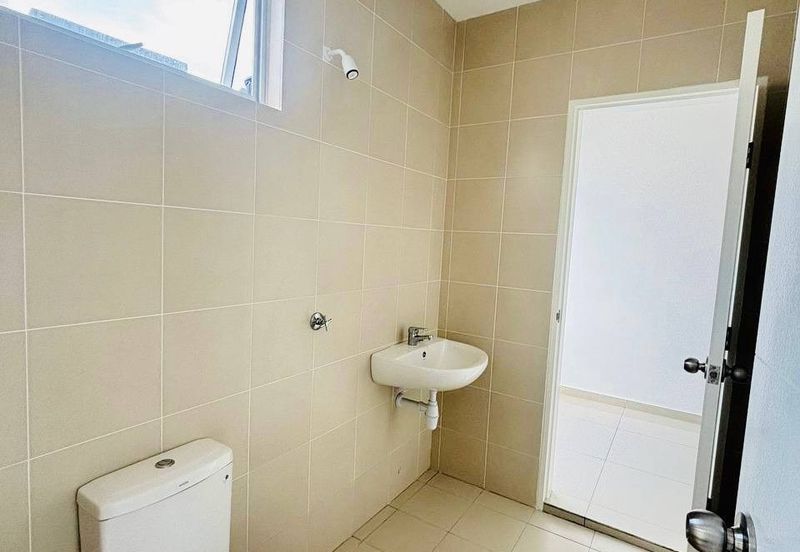 TIARA SENDAYAN (PRESINT 5)