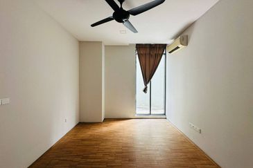 Mirage By The Lake @ Perdana Lakeview West