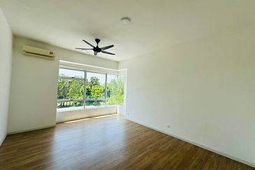 Parkfield Residences, Tropicana Heights