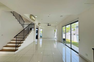 Parkfield Residences, Tropicana Heights