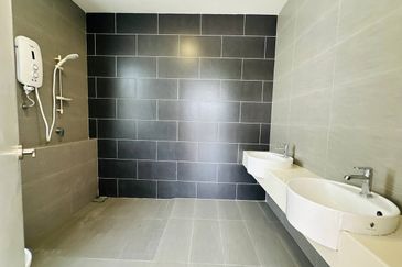 Parkfield Residences, Tropicana Heights