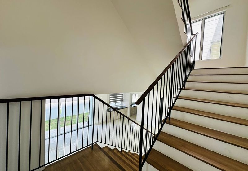 Parkfield Residences, Tropicana Heights