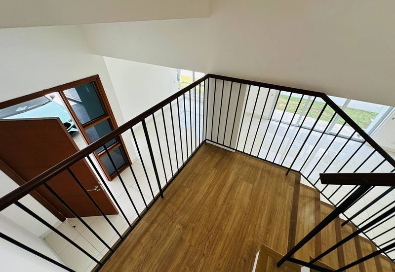 Parkfield Residences, Tropicana Heights