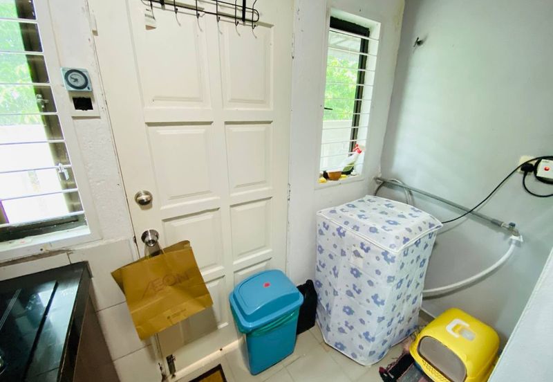 Laman Delfina @ Nilai Impian