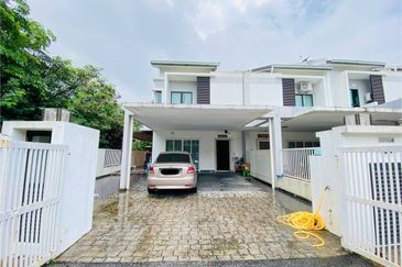 Laman Delfina @ Nilai Impian