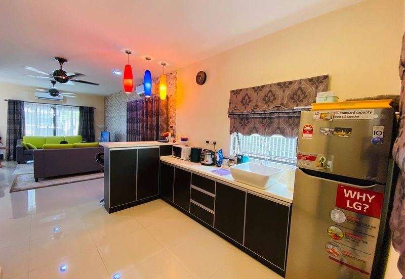 Laman Delfina @ Nilai Impian